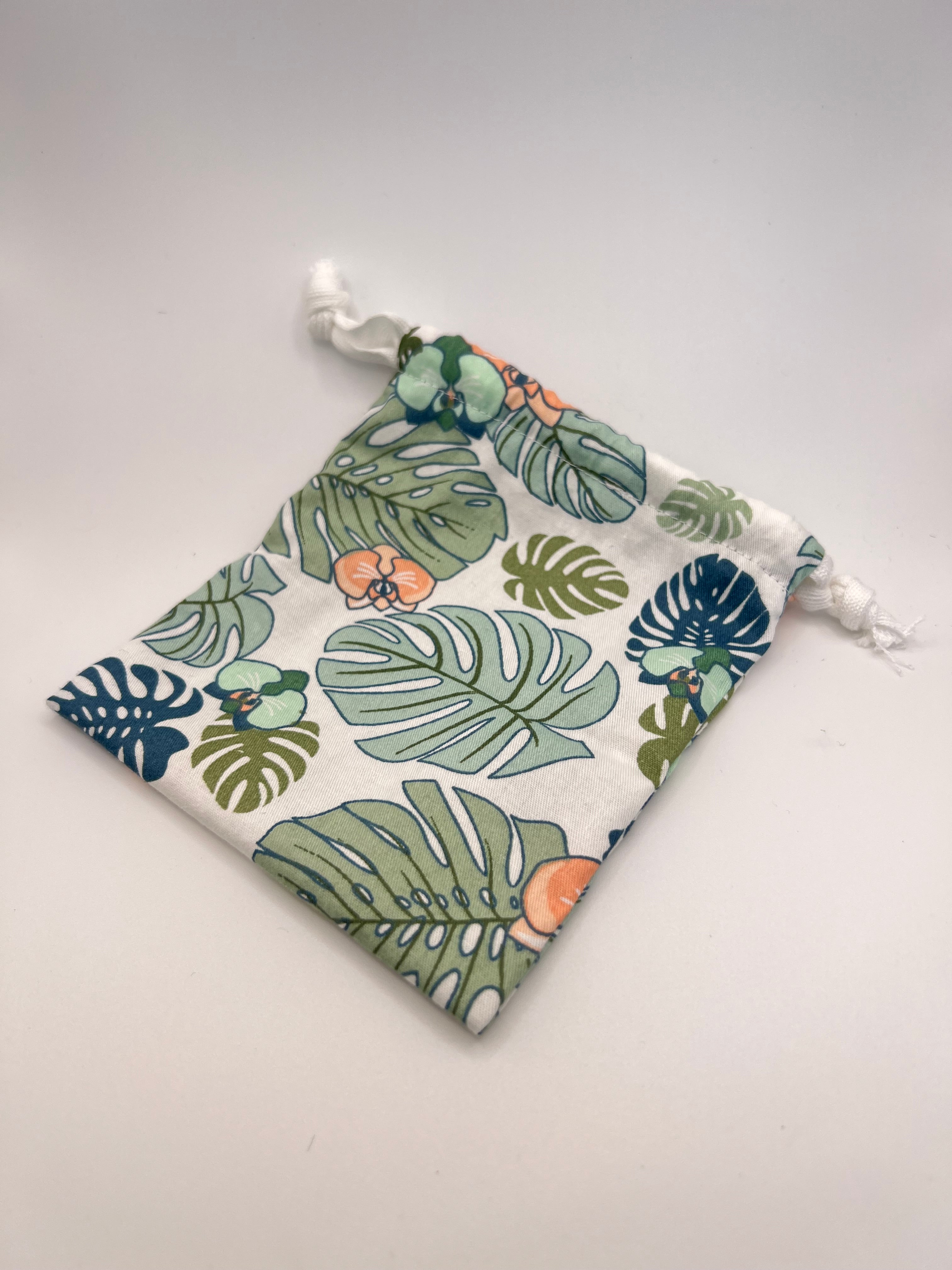Pochon cadeau en tissu - emballage artisanal